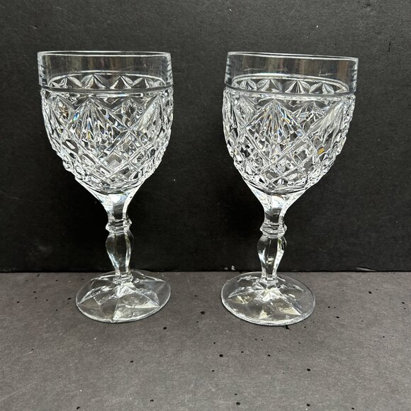 Set of 2 Gorham heavy cut crystal glasses with knobbed stem and star point base - Picture 2 of 9